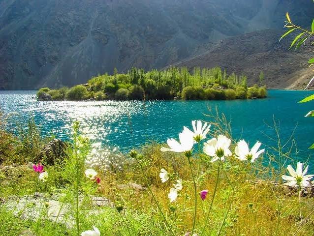 Sadpara Lake