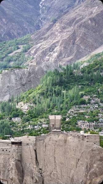 Altit Fort & Royal Garden
