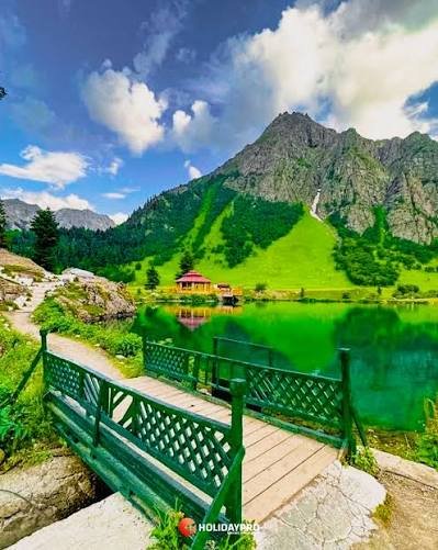 Minimarg and Rainbow Lake