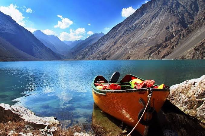 Sadpara Lake