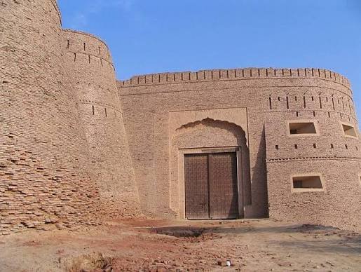 Derawar Fort Cholistan Desert Bahawalpur