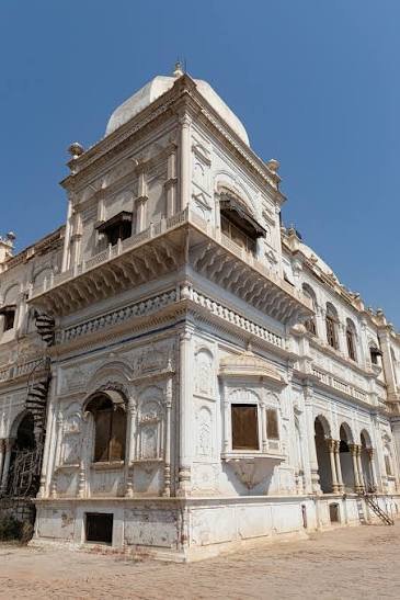Sadiq Garh Palace Dera Nawab Sahib