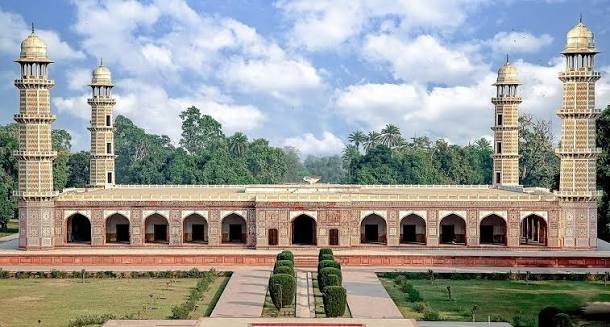 Tomb of Jahangir and Tomb of Nur Jahan Shahdara
