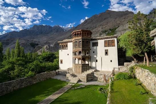 Altit Fort & Royal Garden