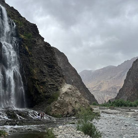 Manthokha Waterfall