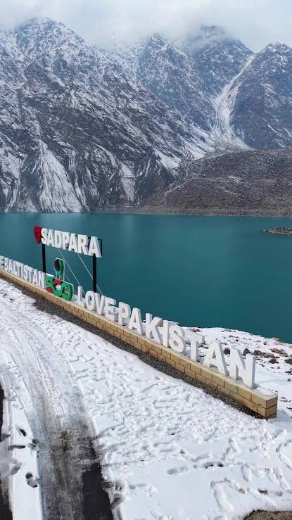 Sadpara Lake