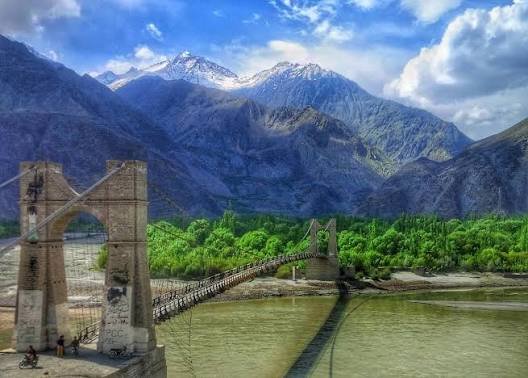 Saling Valley and Fish Farm