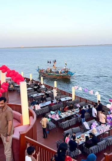 Do Darya Waterfront Dining Boulevard DHA Phase 8 Karachi