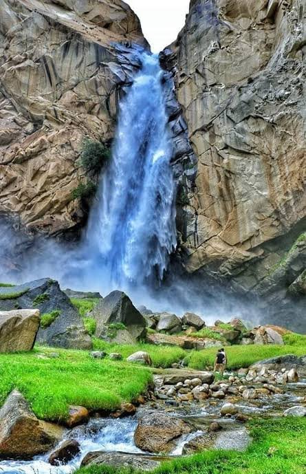 Khamush Waterfall