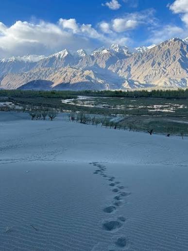 Katpana Cold Desert and Lake