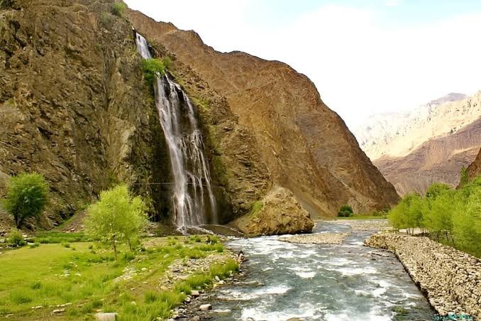 Manthokha Waterfall