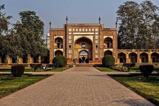 Tomb of Jahangir and Tomb of Nur Jahan Shahdara